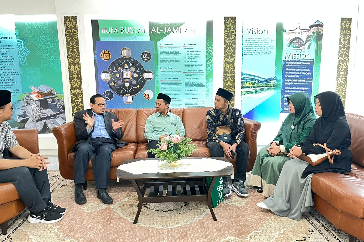 PERKUAT KEILMUAN PRODI, FAKULTAS TARBIYAH LAKUKAN INTERNATIONAL EXTERNAL BENCHMARKING DI IIUM
